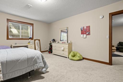 1363 Highpointe Drive N, Fargo, ND 58102