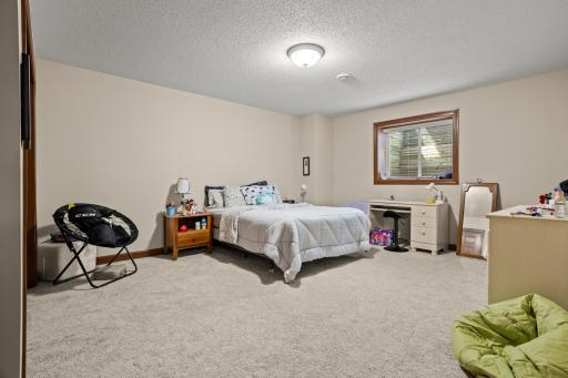 1363 Highpointe Drive N, Fargo, ND 58102