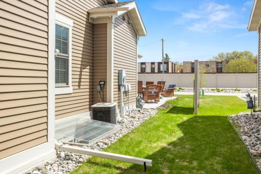 1363 Highpointe Drive N, Fargo, ND 58102