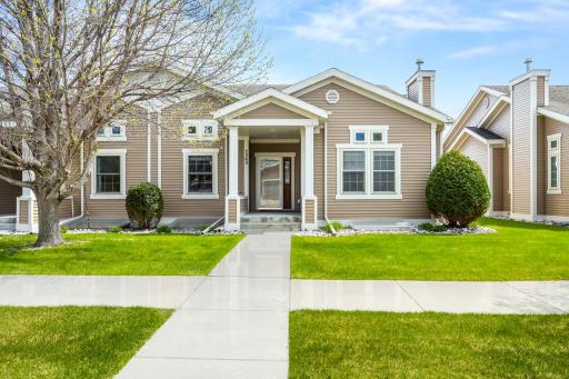 1363 Highpointe Drive N, Fargo, ND 58102