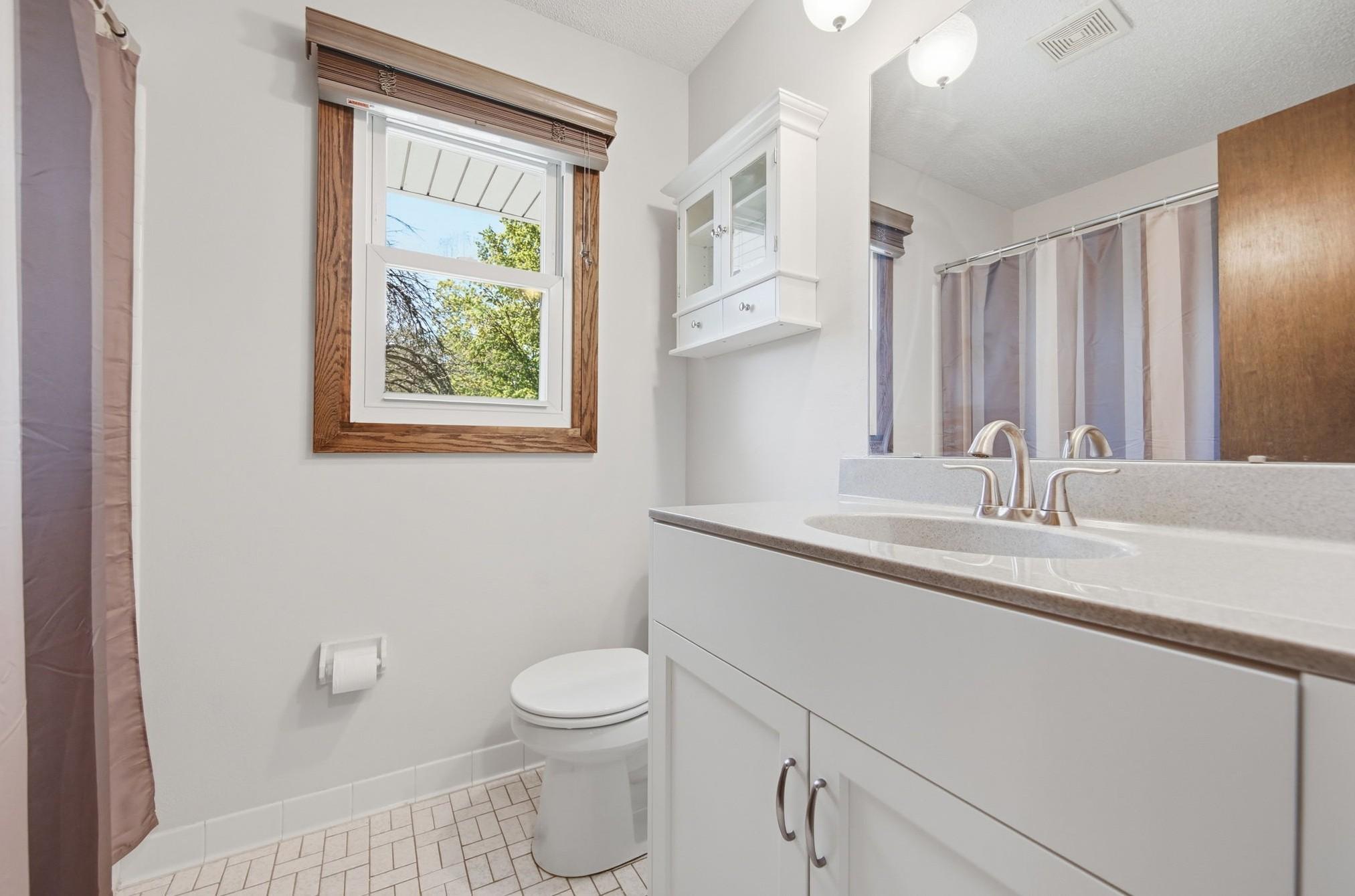 Upper bath