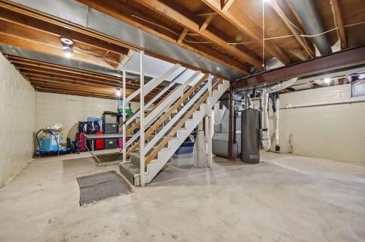 Basement for potential rec/flex space