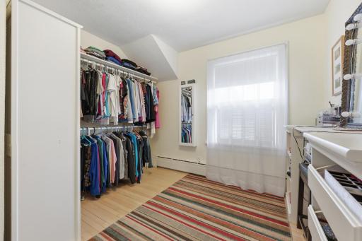 404 2nd Avenue NE, Hillsboro, ND 58045