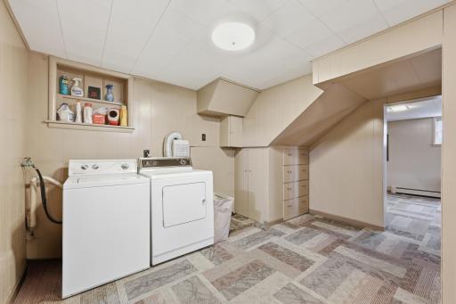 404 2nd Avenue NE, Hillsboro, ND 58045