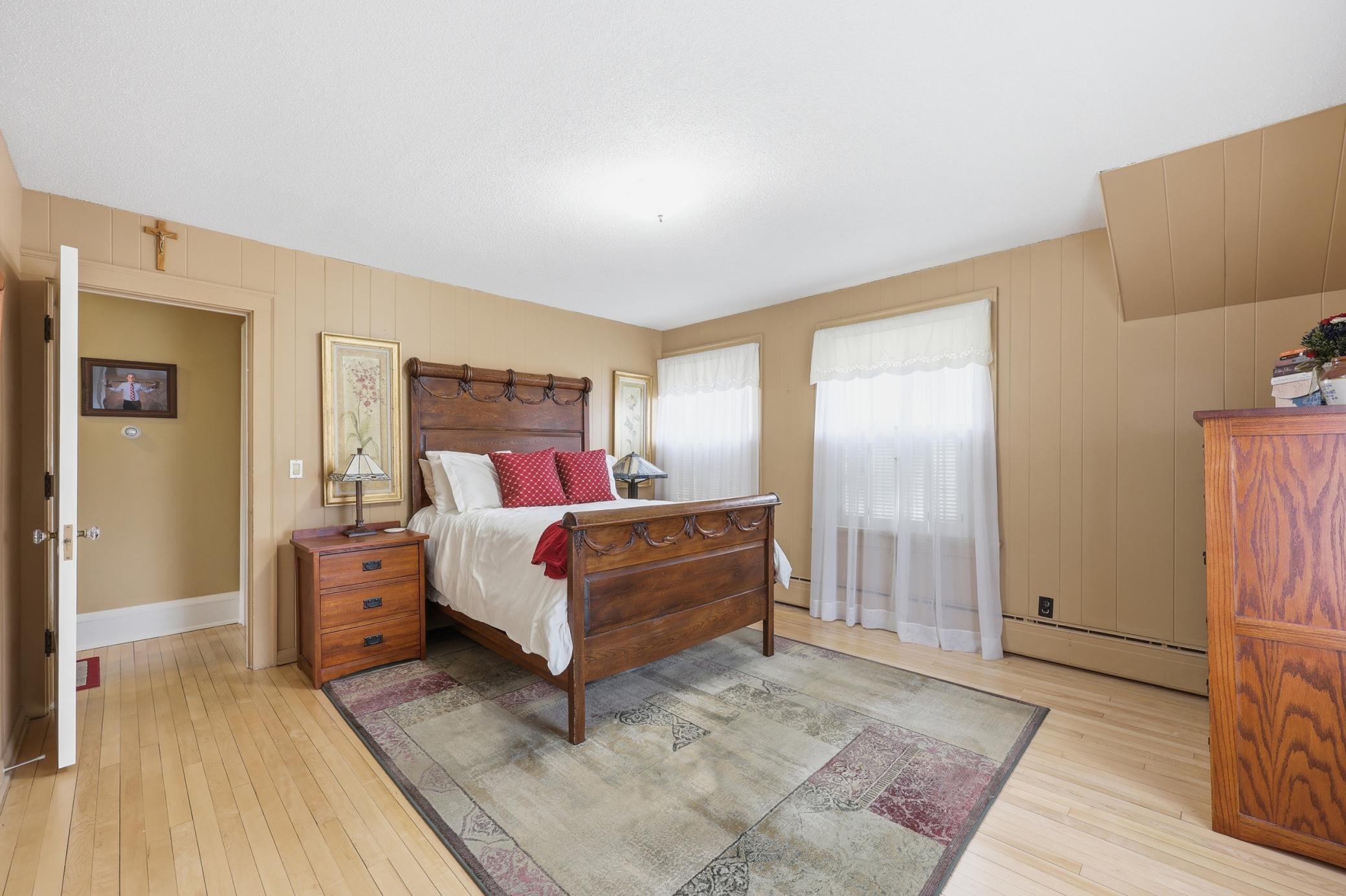 Bedroom #1