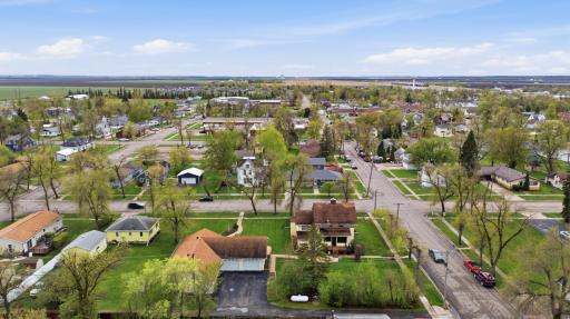 404 2nd Avenue NE, Hillsboro, ND 58045