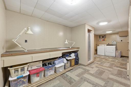 404 2nd Avenue NE, Hillsboro, ND 58045