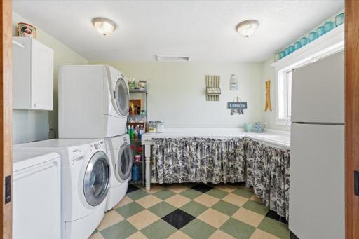 23-Laundry.jpg
