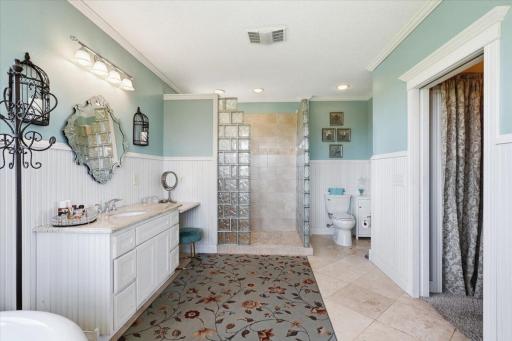 20-Primary Bathroom.jpg