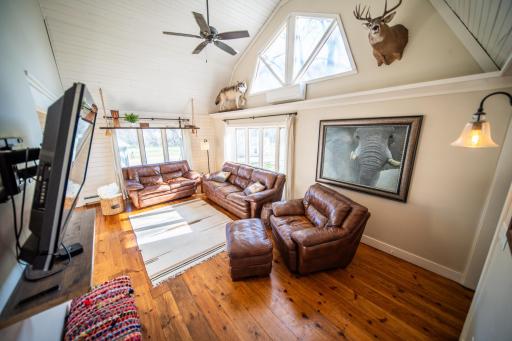 71516 Highway 63, Lake City, MN 55041