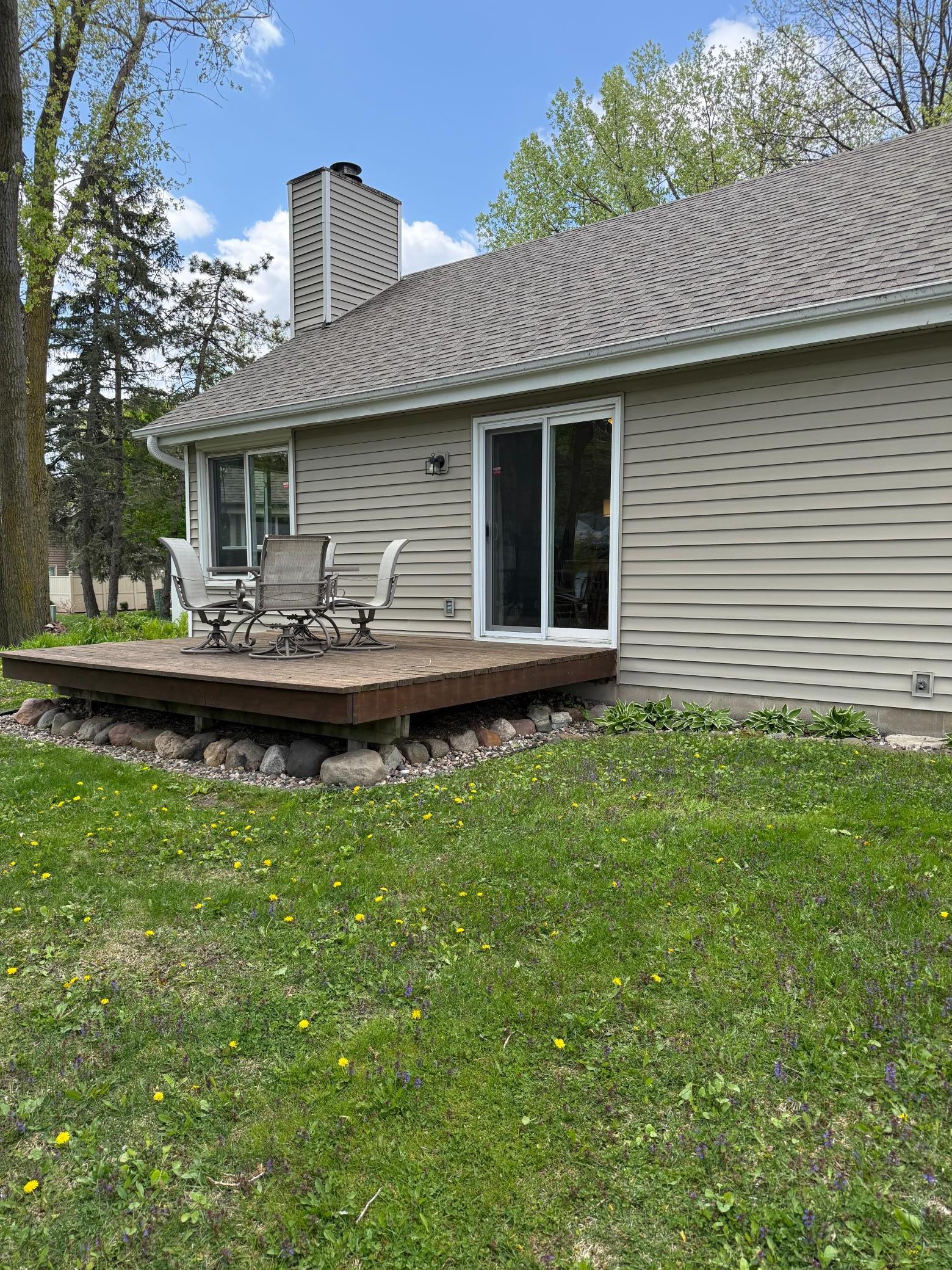 Great deck w/access from your living room!