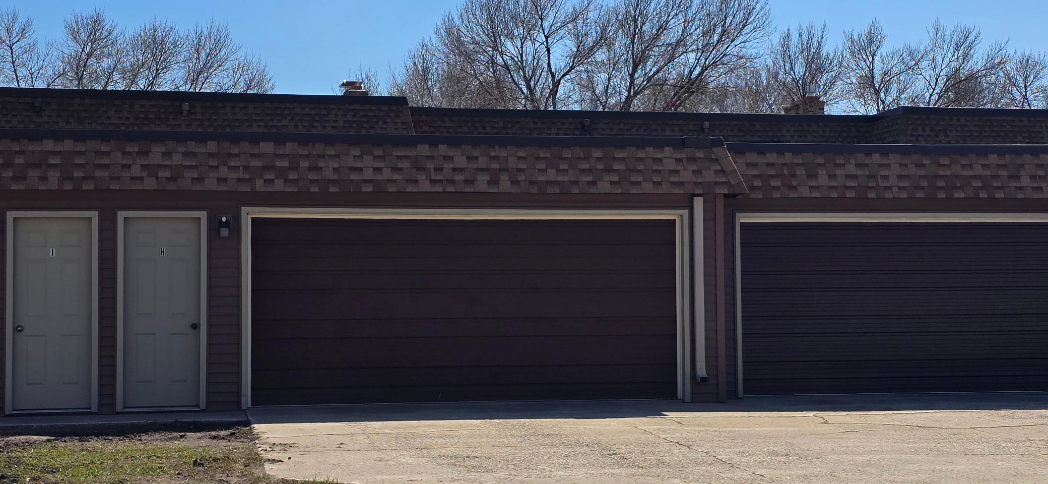 Back 2-Car Garage