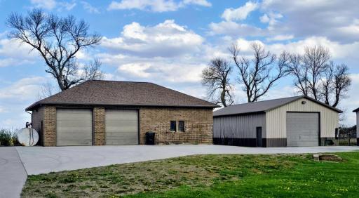 30 x 50 garage /heated shop, 30 x 50 cold storage pole shed