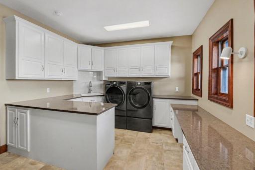 1358 US Highway 75, Pipestone, MN 56164