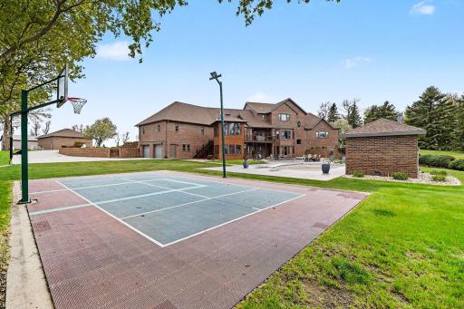1358 US Highway 75, Pipestone, MN 56164