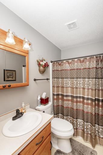 3511 42nd Avenue S, Fargo, ND 58104