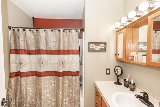 3511 42nd Avenue S, Fargo, ND 58104