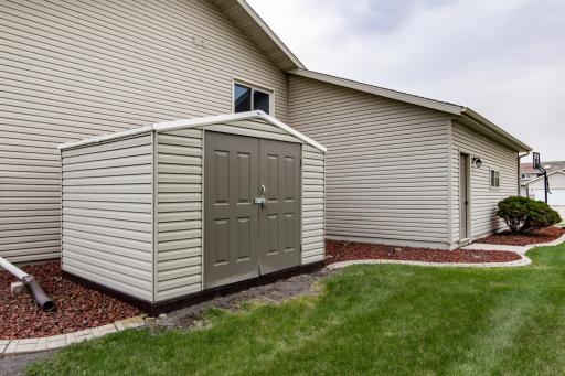 3511 42nd Avenue S, Fargo, ND 58104