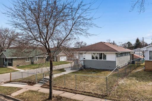 4257 5th Street NE, Minneapolis, MN 55421