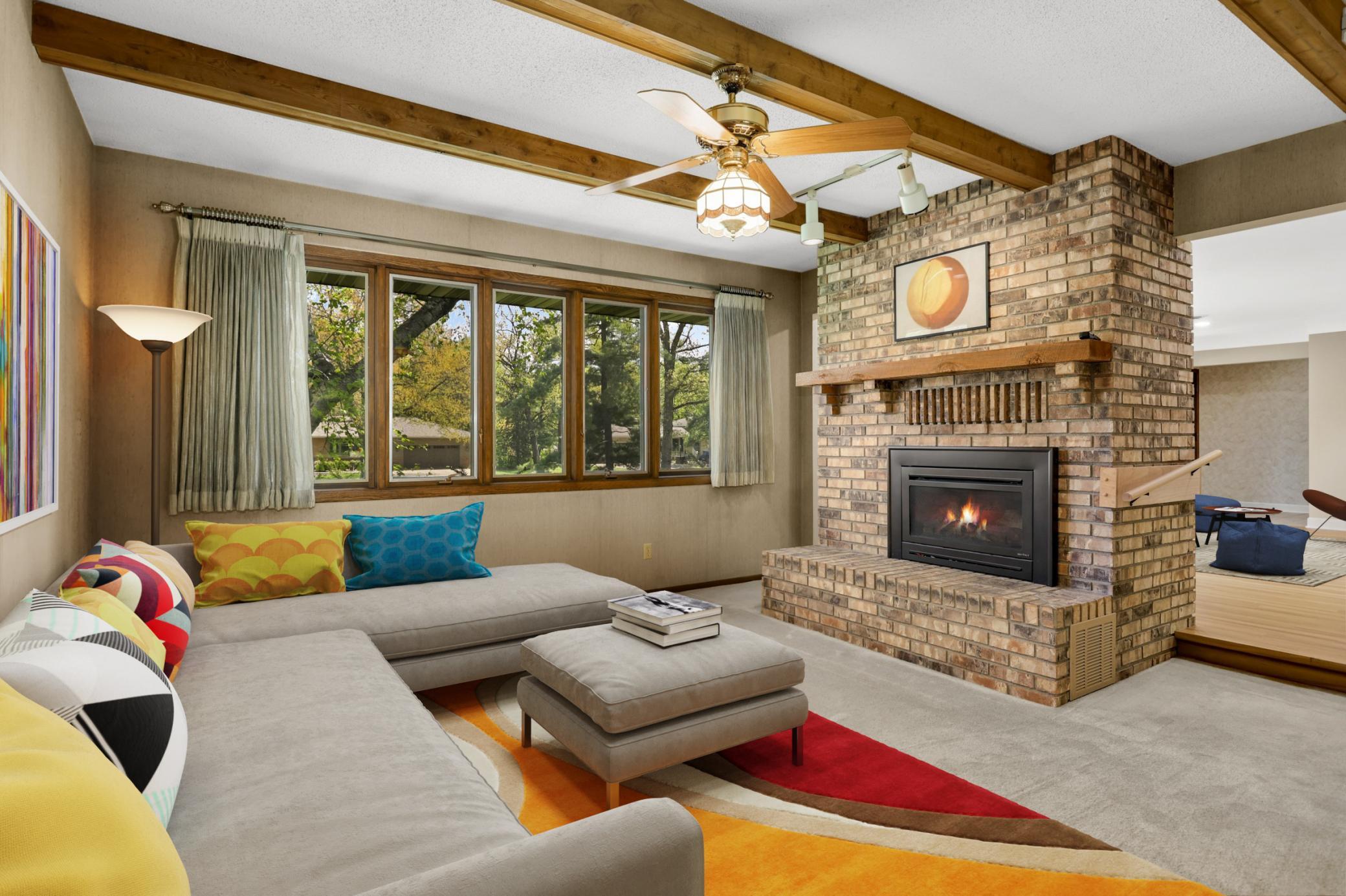 2 Sitting Area Image-7 fl.jpg