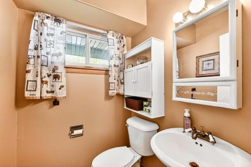 305 4th Avenue NW, Dodge Center, MN 55927
