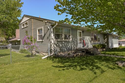 305 4th Avenue NW, Dodge Center, MN 55927