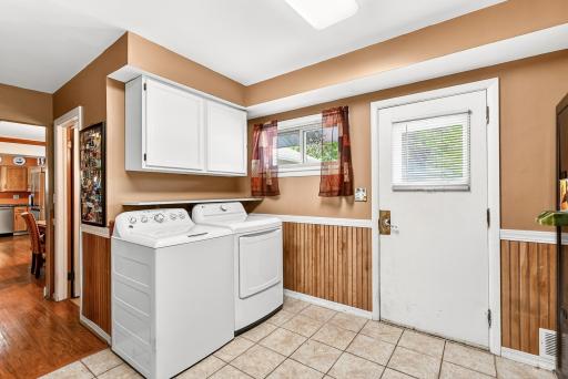 305 4th Avenue NW, Dodge Center, MN 55927