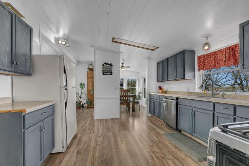 18111 Dunlin Road, Burtrum, MN 56318