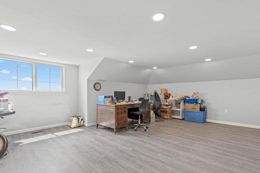 17046 State Highway 99, Montgomery, MN 56069