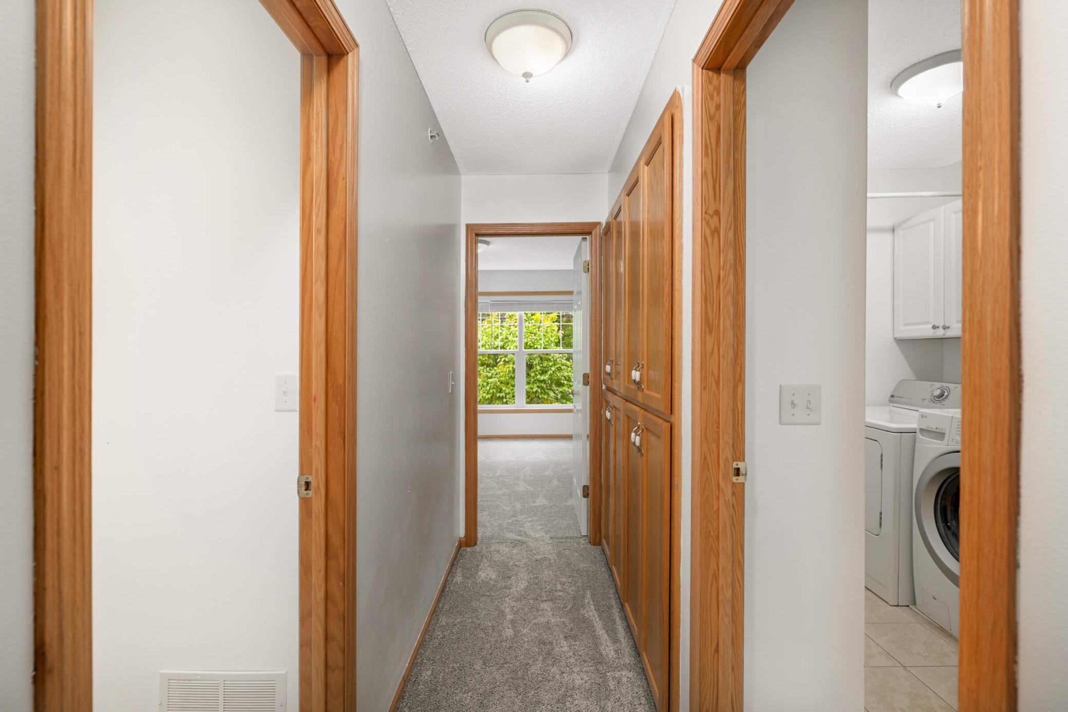Hallway to primary suite