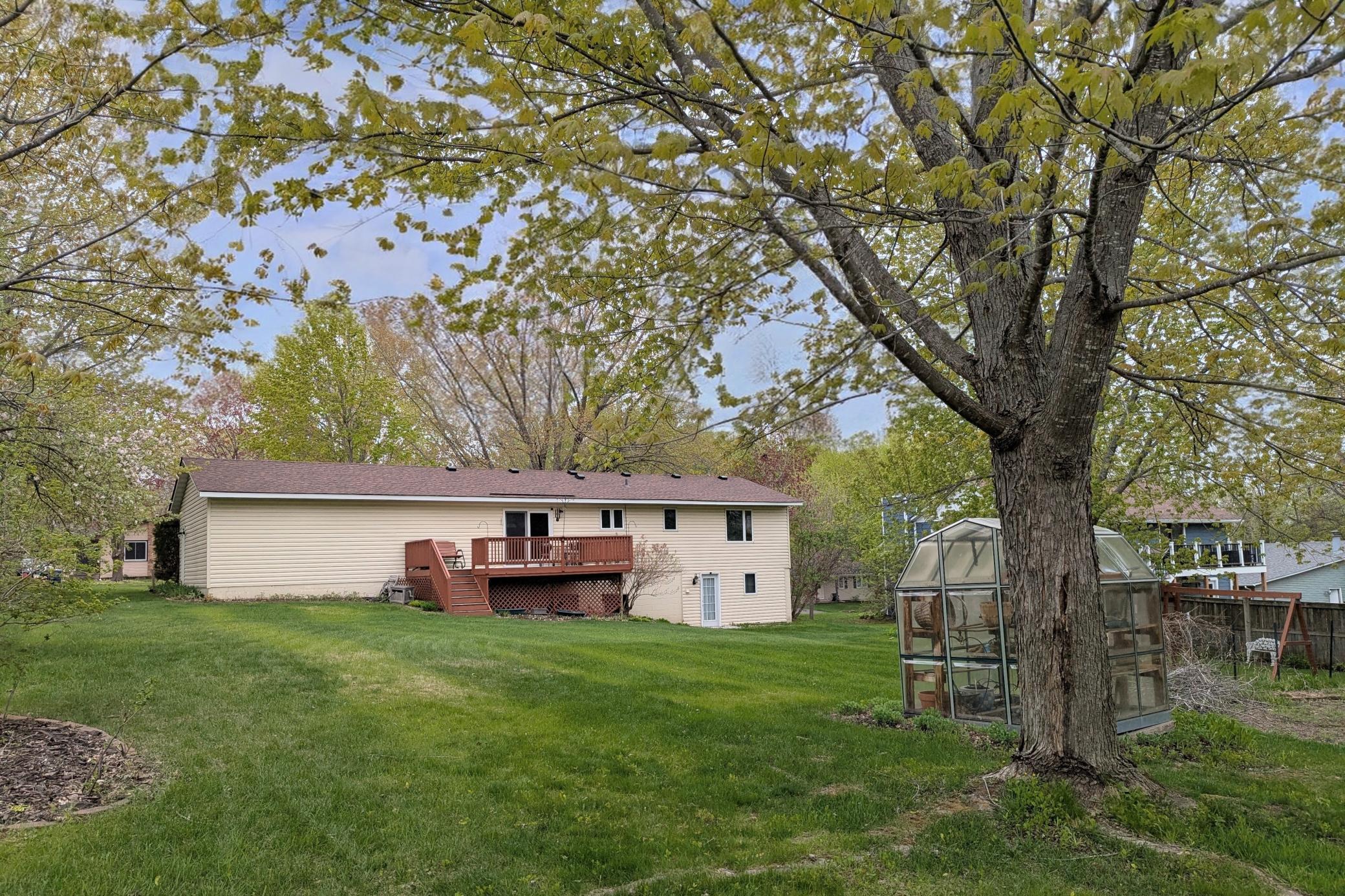 Walkout lower level leads to big backyard boarding cul-de-sac