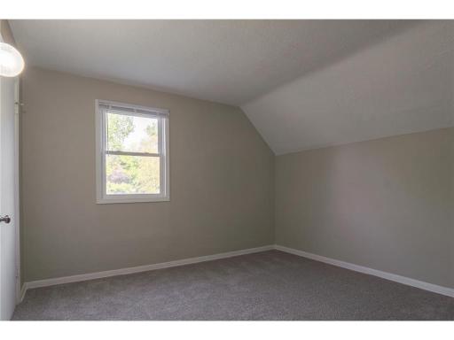 608 7th Ave S, Hopkins, MN 55343