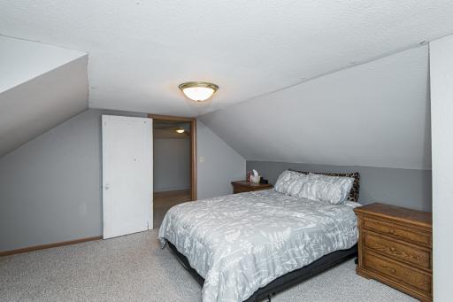 18 4th Avenue NE, Dodge Center, MN 55927