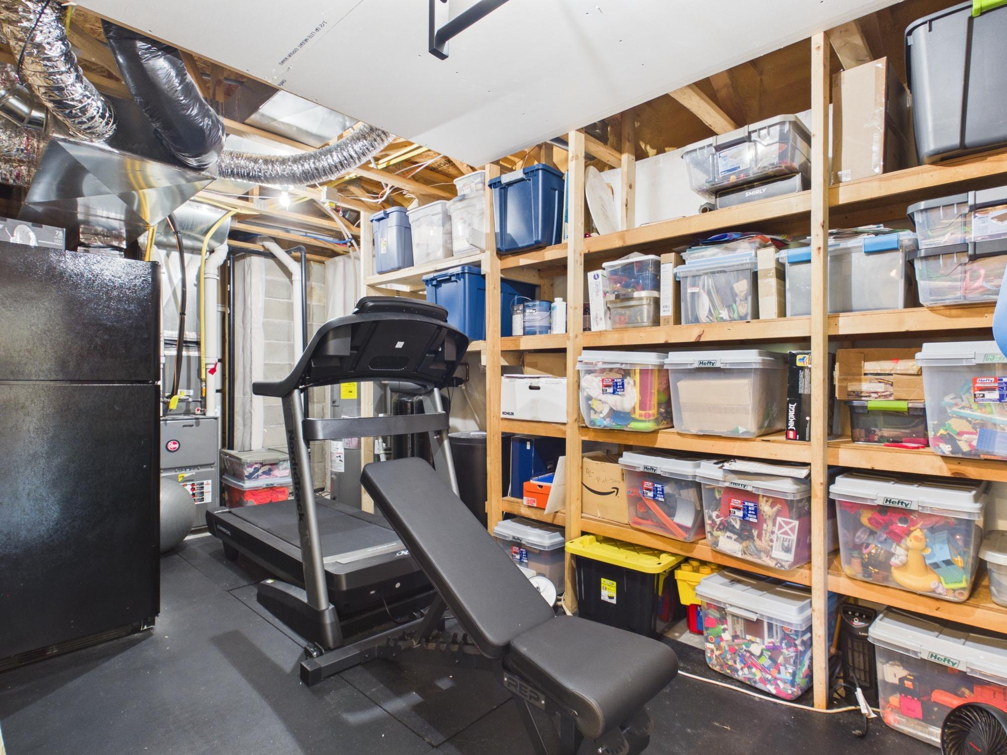Utility Room, plenty of storage.
