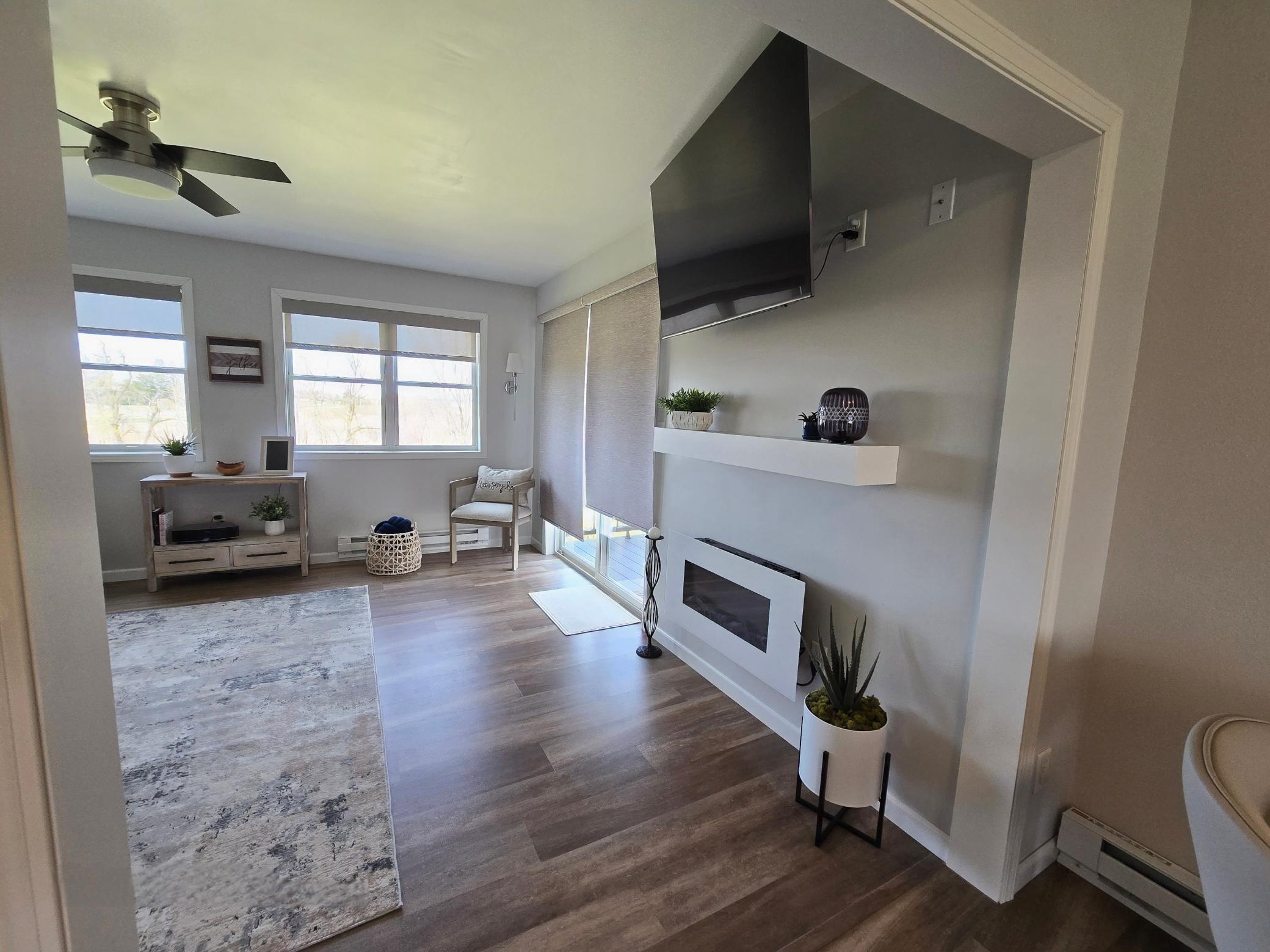 Sunroom.jpg