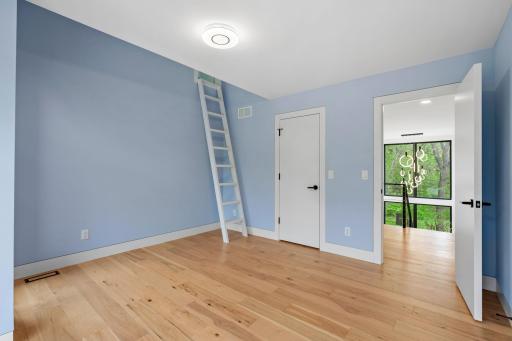 6200 Cardinal Avenue, Excelsior, MN 55331