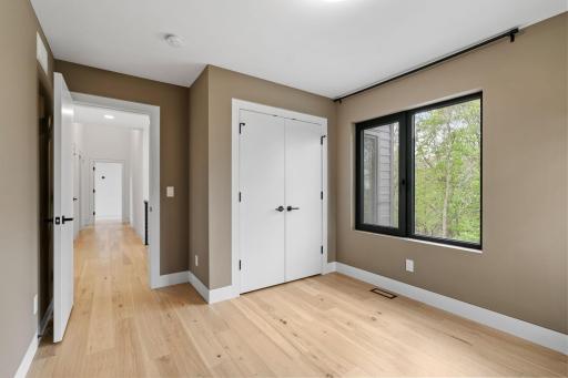 6200 Cardinal Avenue, Excelsior, MN 55331