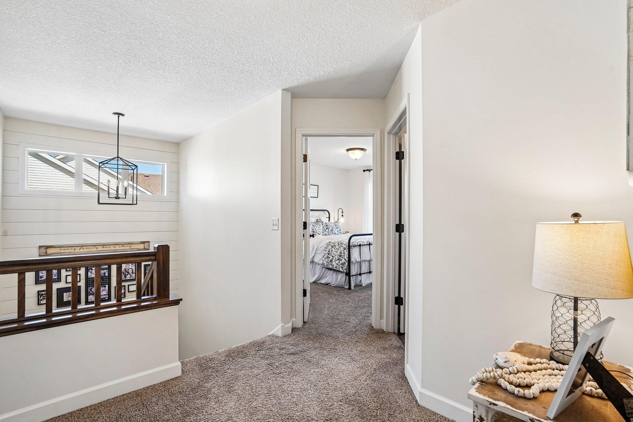 27-web-or-mls-151st Street-S1205-027.jpg
