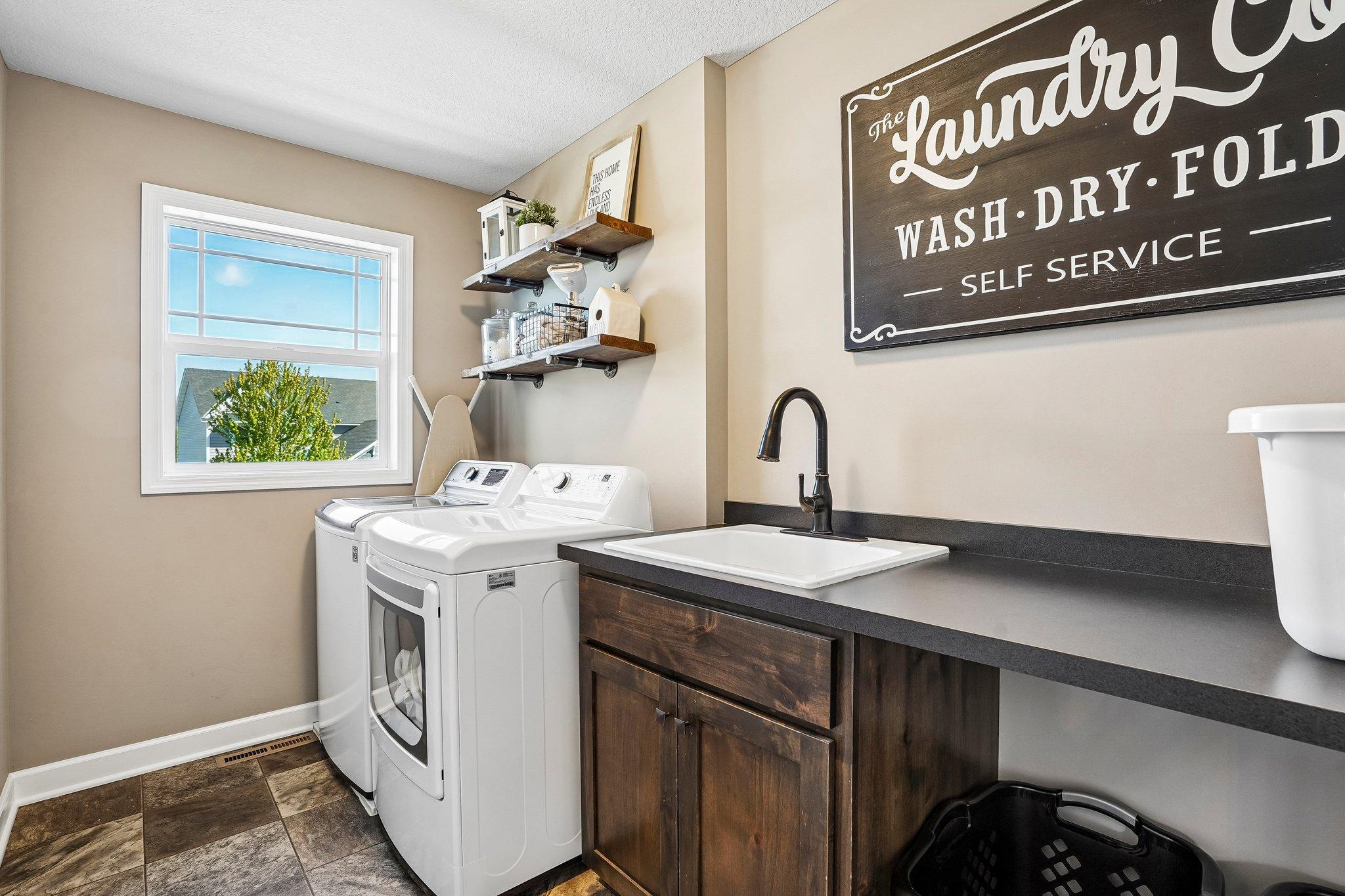 36-web-or-mls-151st Street-S1205-036.jpg
