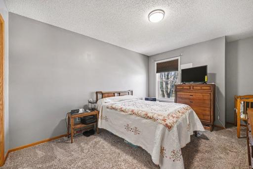 1737 Philipp Drive, Shakopee, MN 55379