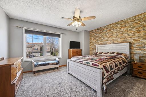1737 Philipp Drive, Shakopee, MN 55379