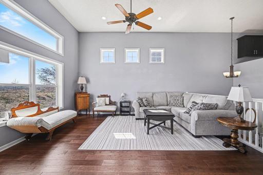 1737 Philipp Drive, Shakopee, MN 55379