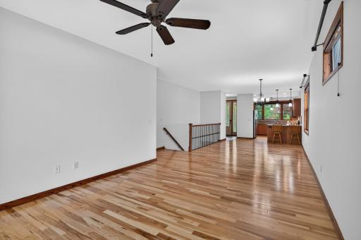 1589 Christie Place, Saint Paul, MN 55106