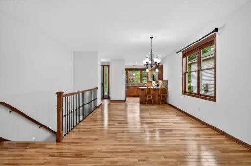 1589 Christie Place, Saint Paul, MN 55106