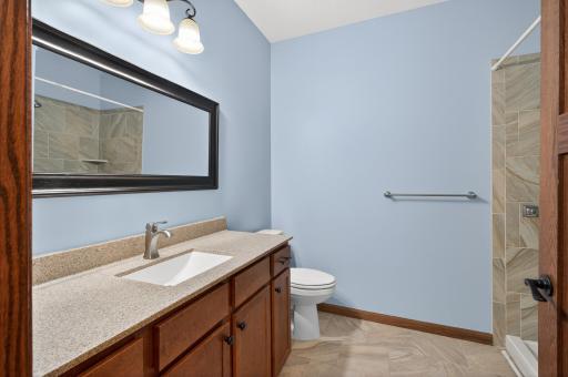 1589 Christie Place, Saint Paul, MN 55106