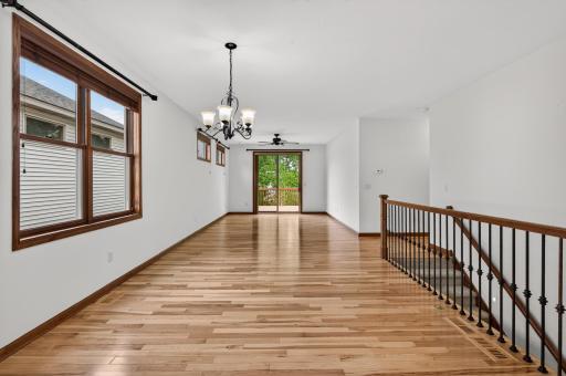 1589 Christie Place, Saint Paul, MN 55106