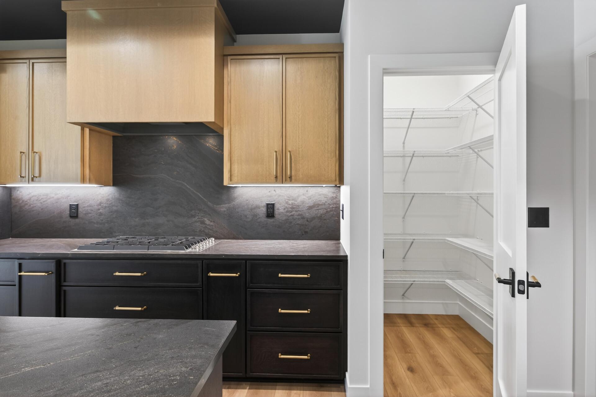 23_7743_146th_Terrace23_mls.jpg