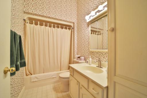 8221 Kraemer Lane, 202, Lake Shore, MN 56468