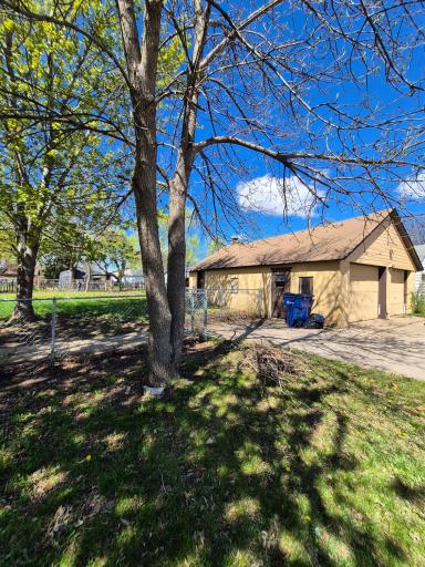 402 22nd Avenue N, Saint Cloud, MN 56303