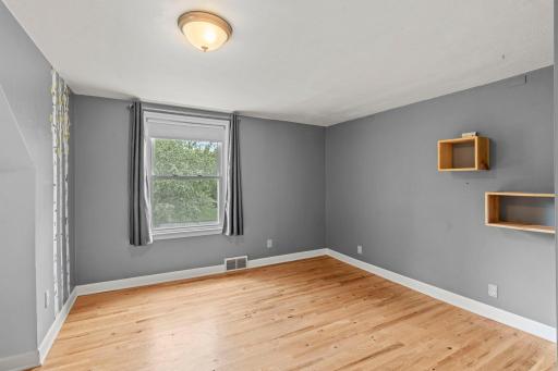 613 Labore Road, Saint Paul, MN 55117